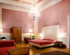 Hotelli Bretagna Heritage - Alfieri Collezione (Firenze, Italia)
