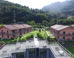 Koko talo/asunto Residence Oasi Del Viandante (Dervio, Italia)