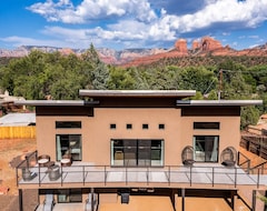 Hotel New Build, 2 Master Suites, Many Hiking Trails Nearby (Sedona, USA)