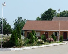 Guesthouse Rodeway Inn (Flora, USA)