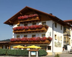 Khách sạn Zum Brandtner Wirt (Langdorf, Đức)