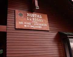 Hotel Hostal El Nogal Pucon (Pucón, Chile)