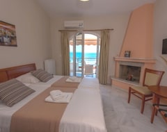 Apart Otel OverSea Rooms & Villas (Edipsos, Yunanistan)