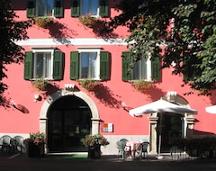 Otel Albergo Neni (Brentonico, İtalya)