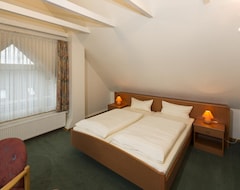 Hotel Ideal (Luebeck, Germany)
