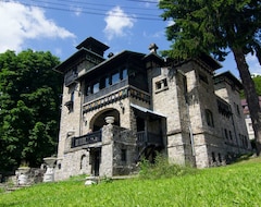 Otel Casa Cu Farfurii (Sinaia, Romanya)