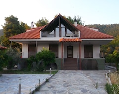 Tüm Ev/Apart Daire Alexs House. Combining Harmony And Luxury. (Edipsos, Yunanistan)