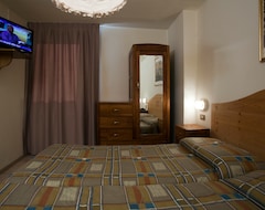 Hotel Chalet Alpino (Passo del Tonale, Italy)
