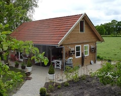 Koko talo/asunto De Trouwerie (Emmen, Hollanti)