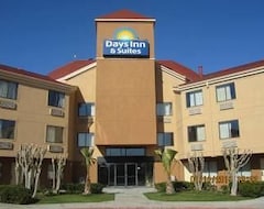 Hotel Days Inn & Suites by Wyndham DeSoto (DeSoto, EE. UU.)