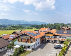Alpin Hotel bichl 761 (Fischen, Germany)