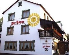 Khách sạn Zur Sonne (Schollbrunn, Đức)