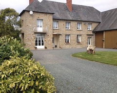 Bed & Breakfast Le Clos Castel (Raids, Ranska)