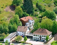 Khách sạn Hotel Suggenbad (Waldkirch, Đức)
