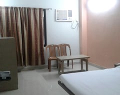 Hotel Goroomgo  Shree Mandir Palace Puri (Puri, India)