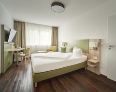 Hotel Marias Inn - Bed & Breakfast (Garching, Đức)