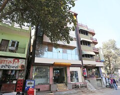 OYO 10588 Hotel Golden Square (Gwalior, Hindistan)