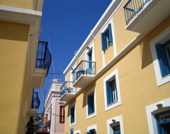 Otel Albatros (Symi - Town, Yunanistan)