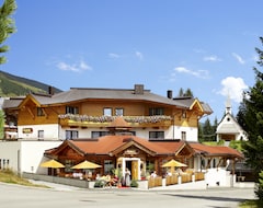 Khách sạn Biohotel Castello Konigsleiten (Wald-Königsleiten, Áo)