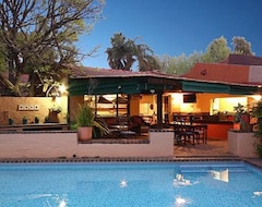 Hotel Uxolo Guest House (Johannesburg, South Africa)
