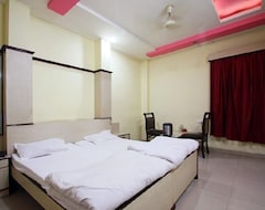Hotel Raj Palace (Jhansi, India)