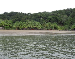 Hotel Destinos del Pacifico (Bahía Solano, Colombia)