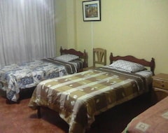 Hotel Hospedaje 26 De Mayo (Tacna, Peru)