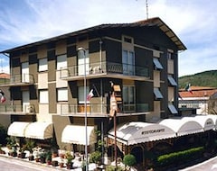 Khách sạn Hotel Chenno (Subbiano, Ý)