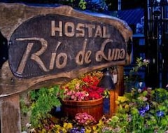 Hostel Rio De Luna (Valdivia, Şili)