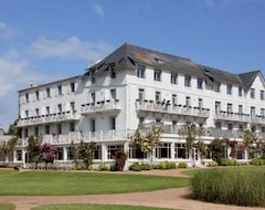 Le Grand Hotel Des Bains & Spa - Bretagne (Locquirec, Fransa)