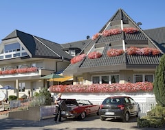 Khách sạn Landidyll Haus Nesemeyer (Bad Laer, Đức)