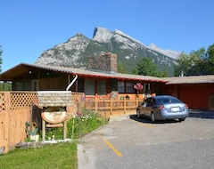 Bed & Breakfast At Wits End (Banff, Canadá)