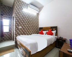 Khách sạn Super OYO Hotel Kalindi (Dehradun, Ấn Độ)