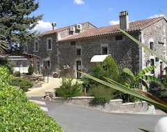 Hotel Hôtel du cros d'Auzon (Saint-Maurice-d'Ardèche, France)