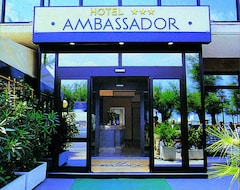 Khách sạn Ambassador (Pésaro, Ý)