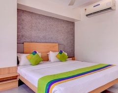 Hotel Treebo Trend Admiral Suites (Aurangabad, India)