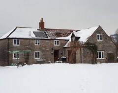 Toàn bộ căn nhà/căn hộ Luxury Somerset Country Cottage With A Hot Tub. Great For Family Breaks (Somerton, Vương quốc Anh)