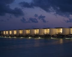 Holiday Inn Resort Kandooma Maldives (South Male Atoll, Maldivler)