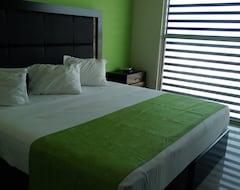 Aparthotel Torres Quetzalcoatl Hotel & SuiteS De Luxe (Coatzacoalcos, Meksiko)