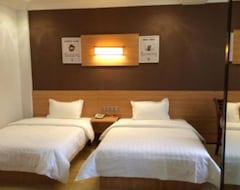 Hotelli 7 Days Inn Bijie Zhi Jin Cheng Guan Branch (Anshun, Kiina)
