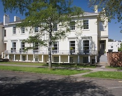 Khách sạn The Cheltenham Townhouse (Cheltenham, Vương quốc Anh)