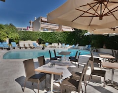 Hotel Golfe Juan (Vallauris, France)
