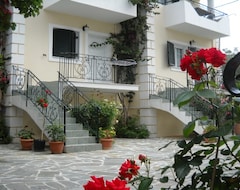 Khách sạn Chrisanthi Apartments (Sivota, Hy Lạp)