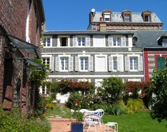 Hotel Jardin Gorbeau (Etretat, France)