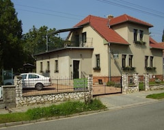 Nhà trọ Penzion Večerka (Lednice, Cộng hòa Séc)