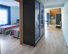 Serviced apartment Ornis Apartments Platja (Sant Carles de la Ràpita, Spain)