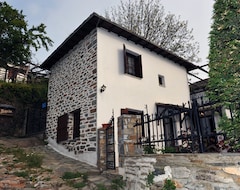 Hotel Chrissi Nefeli (Agios Georgios, Greece)