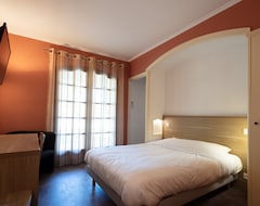 Hotelli Auberge de la Tour (Valros, Ranska)