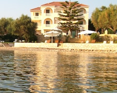 Khách sạn Stefania Apartments (Alikanas, Hy Lạp)