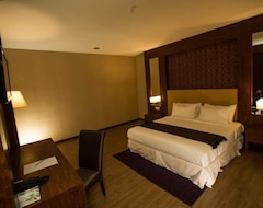Khách sạn Hotel Pen Mutiara (Batu Maung, Malaysia)